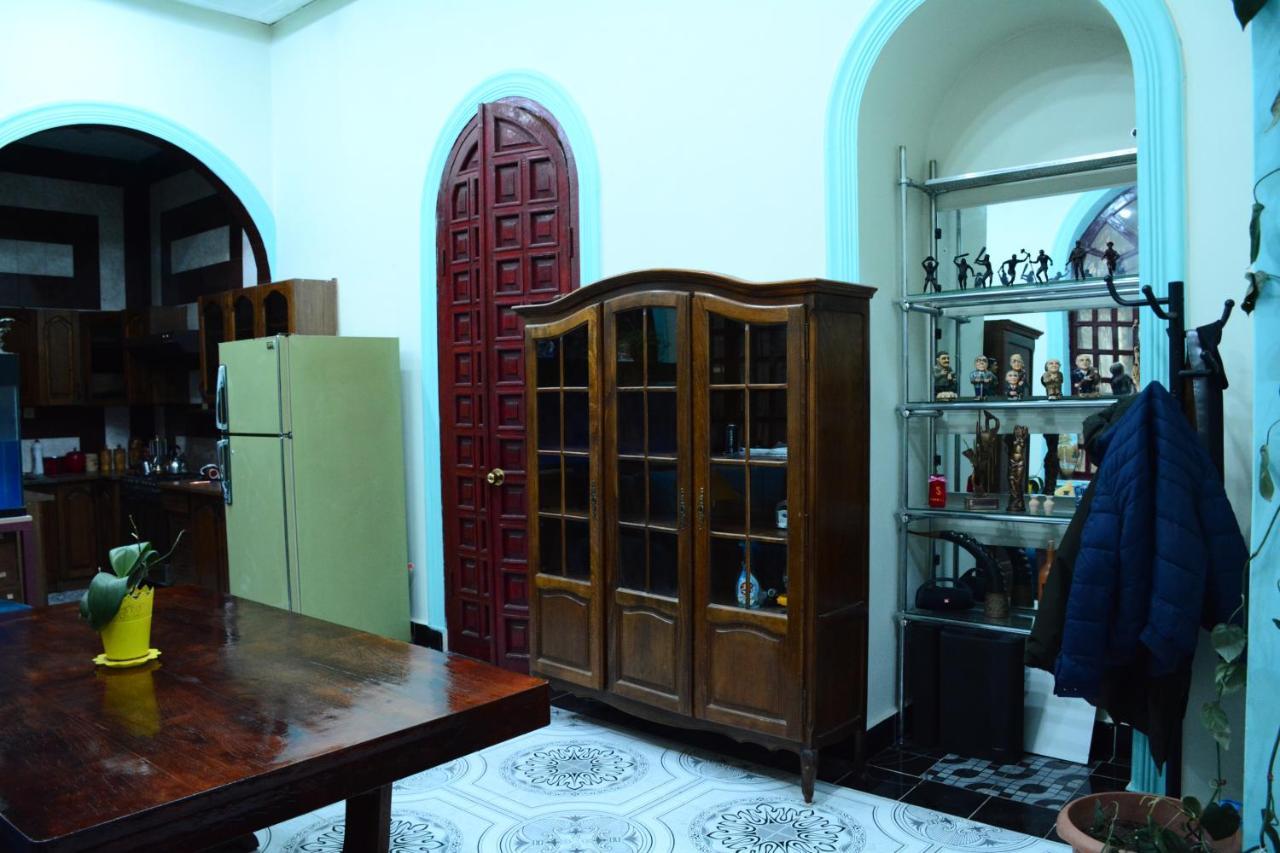 Flora Hostel Баку Екстериор снимка