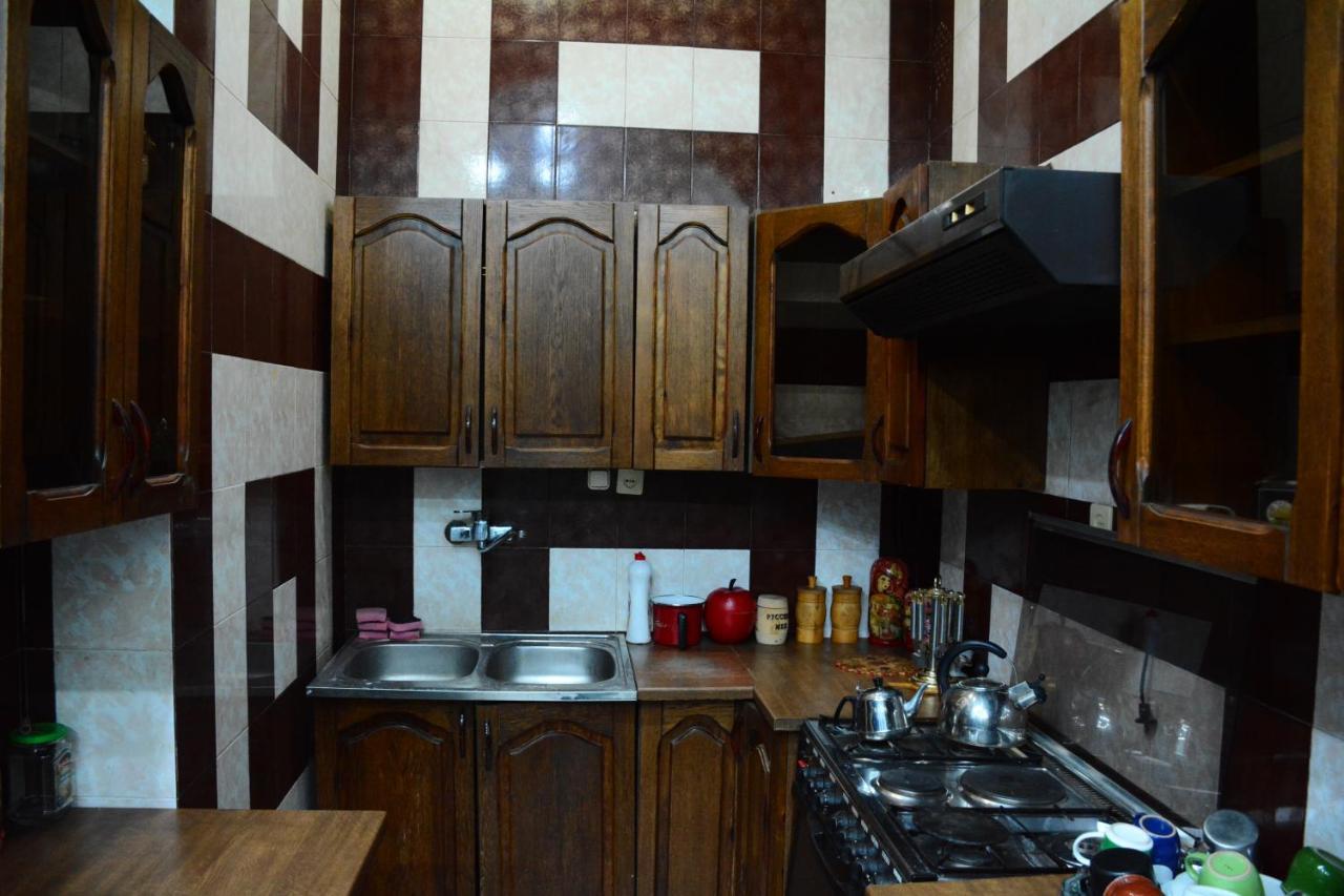 Flora Hostel Баку Екстериор снимка